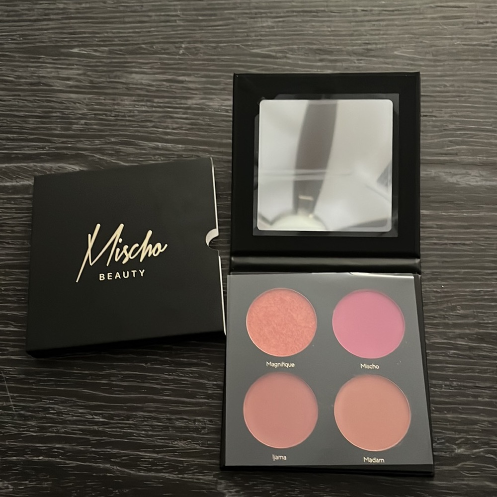 Mischo Beauty Blush Palette